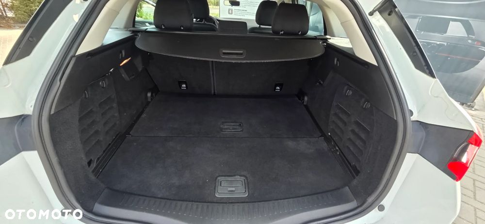 Renault Megane BLUE dCi 115 INTENS - 29
