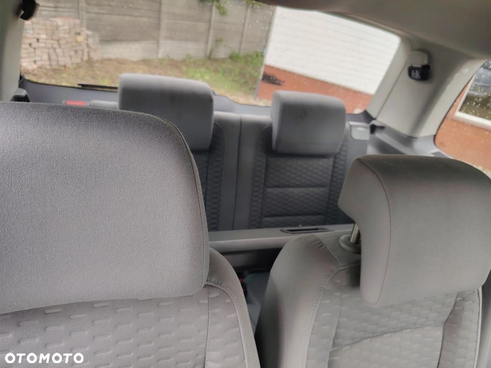 Volkswagen Touran 1.6 Welcome - 7