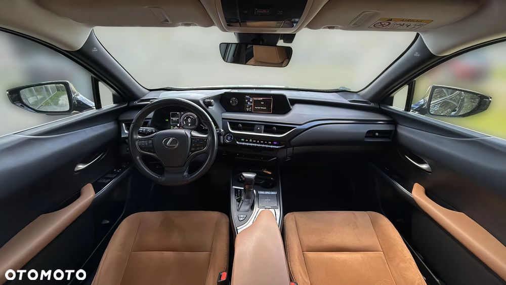 Lexus UX 250h Elegance 2WD - 22