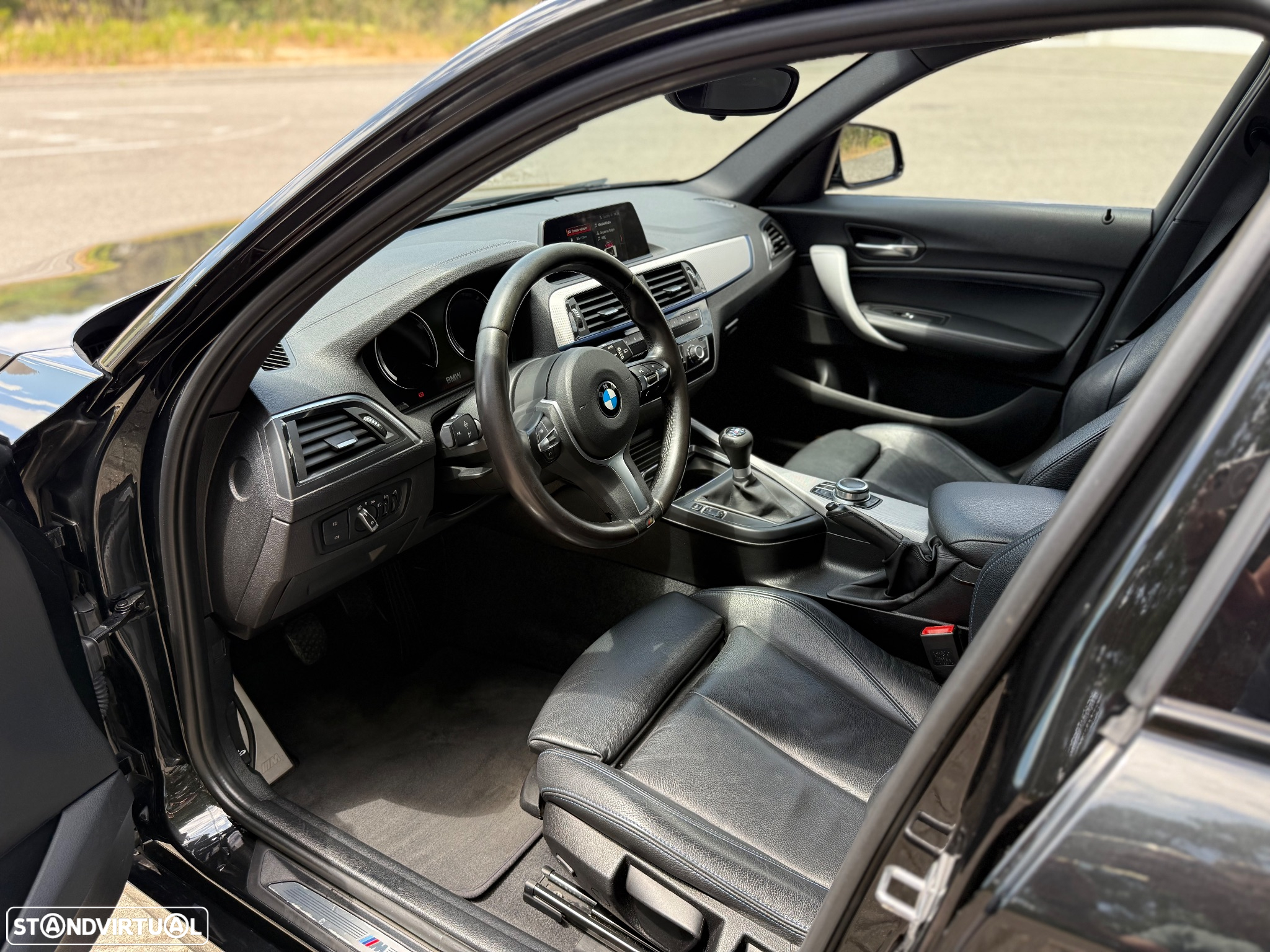 BMW 116 d Pack M - 13
