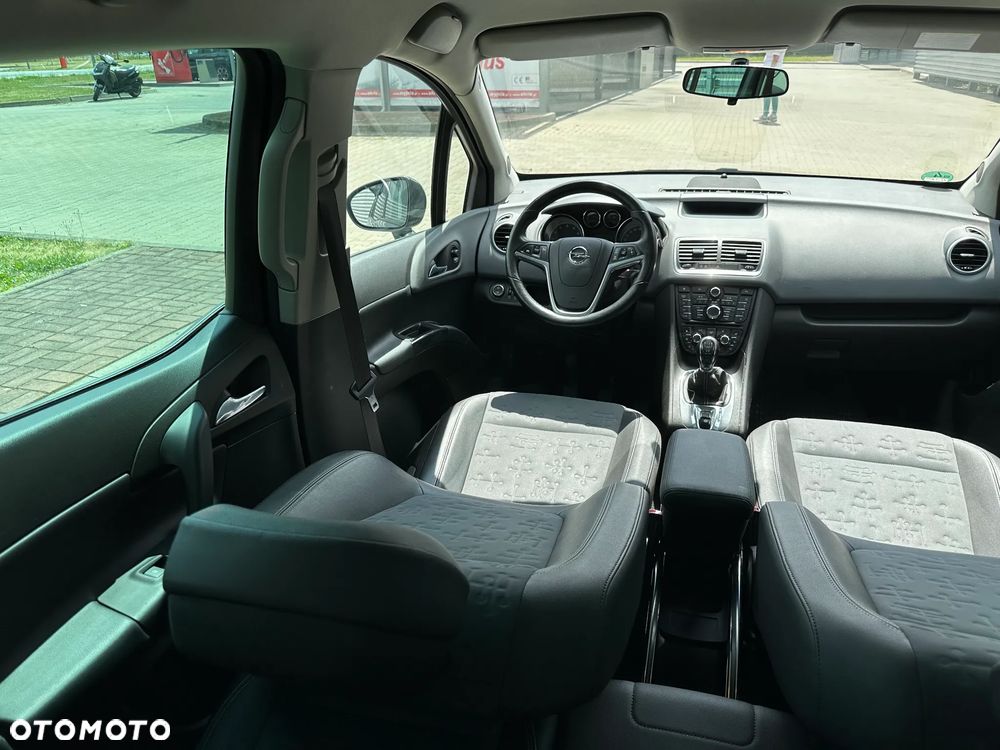 Opel Meriva - 23