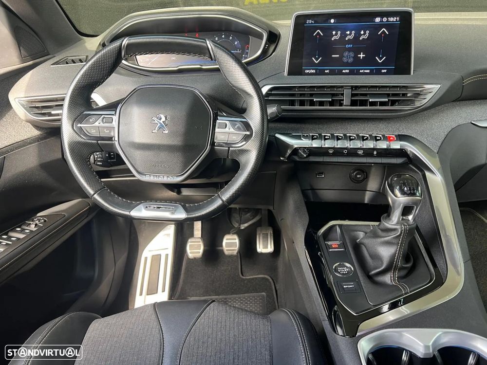 Peugeot 3008 1.2 PureTech GT Line — fotografia 16