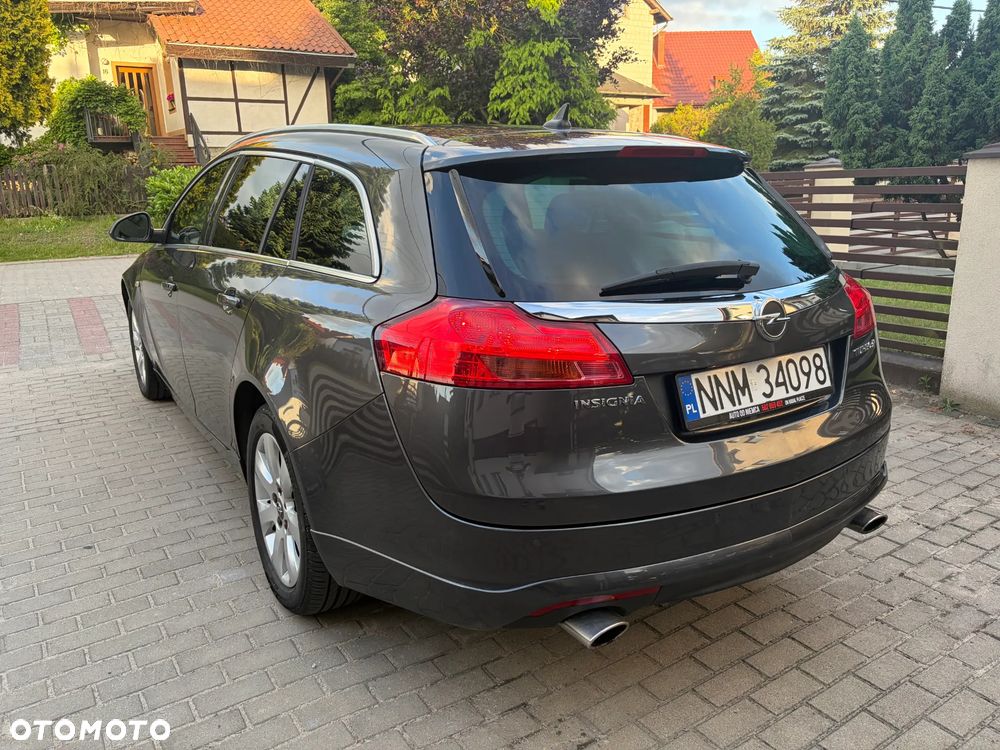 Opel Insignia 2.0 Turbo 4x4 Design Edition - 3