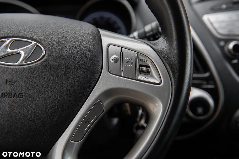 Hyundai ix35 2.0 Premium 2WD - 19