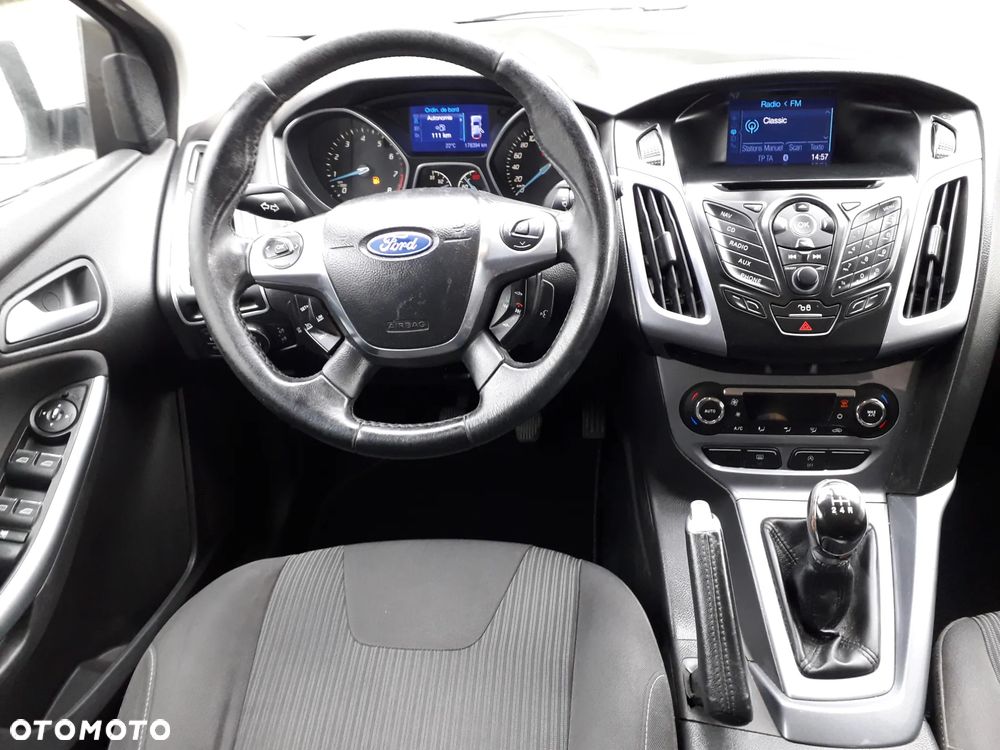 Ford Focus 1.0 EcoBoost Titanium - 32