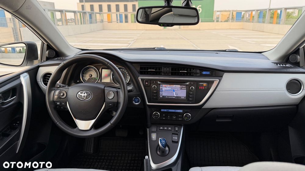 Toyota Auris 1.8 HSD Prestige NAVI - 15