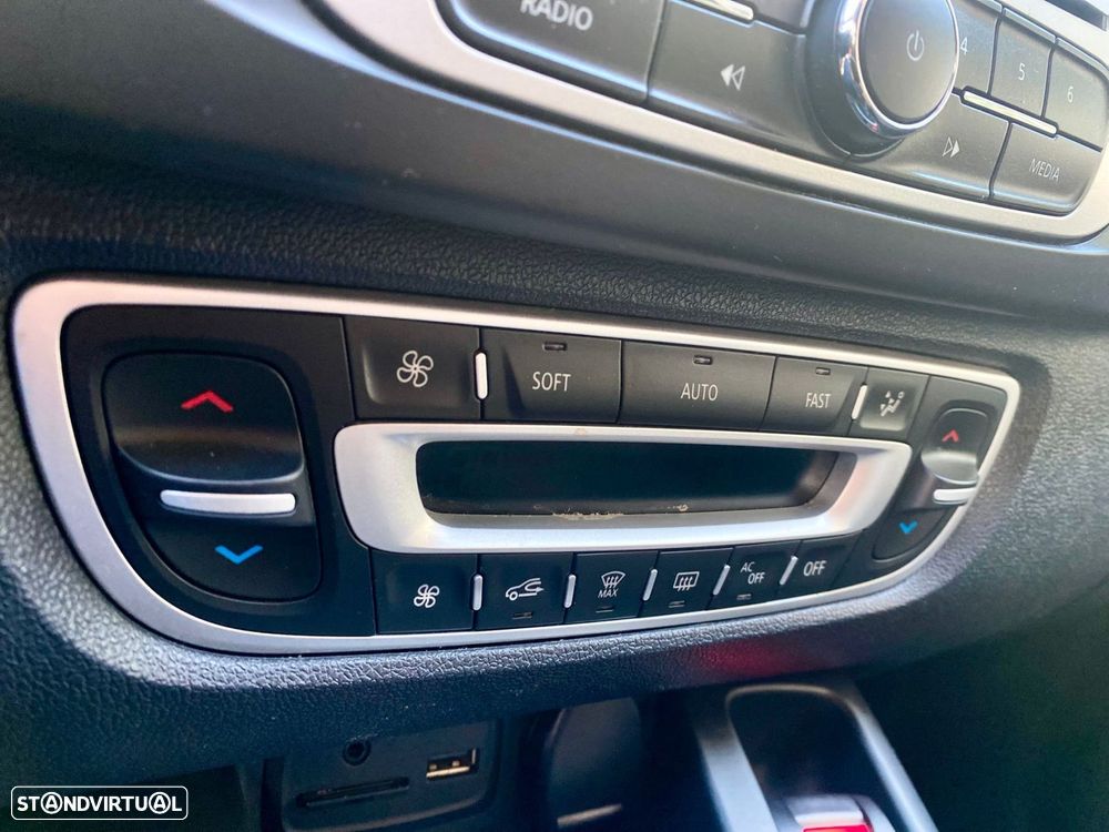 Renault Scénic 1.5 dCi Exclusive SS - 18