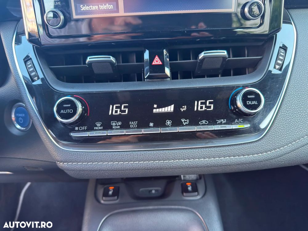 Toyota Corolla 1.8 HSD Dynamic - 37