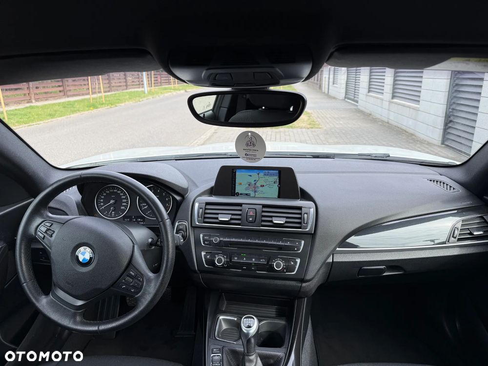 BMW Seria 1 116i - 13