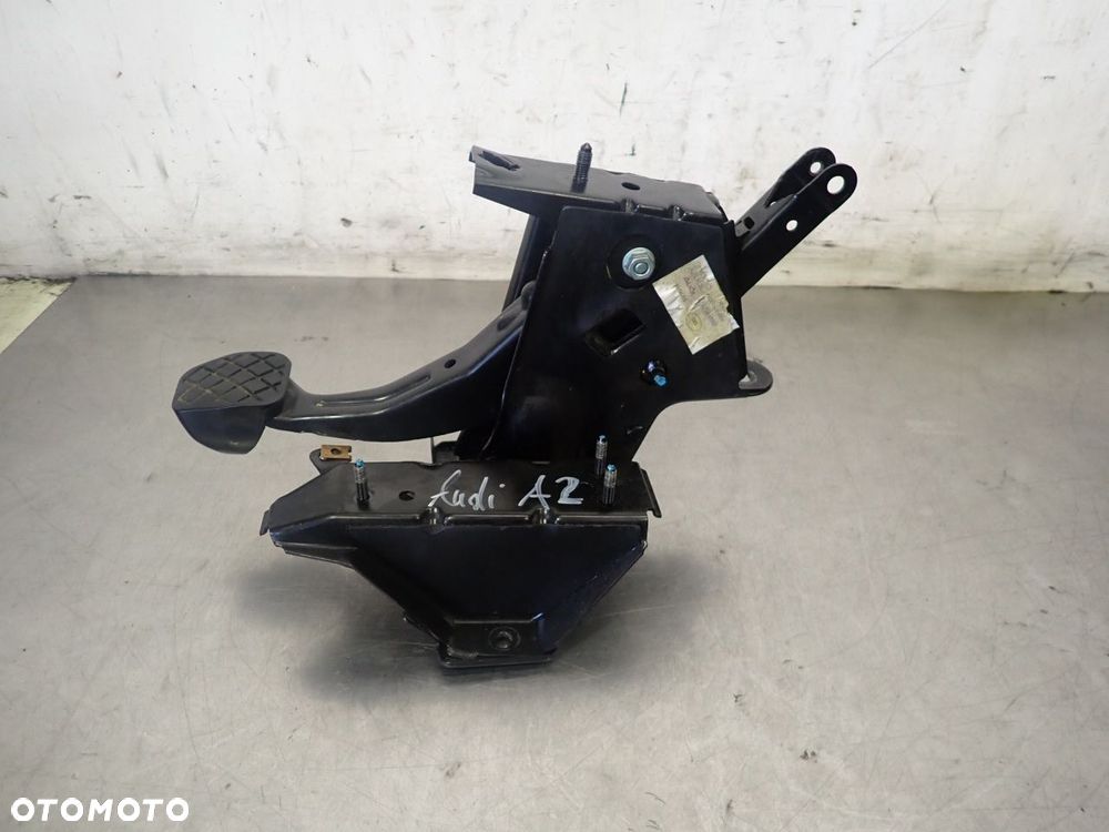 PEDAŁ HAMULCA AUDI A2 8Z1721058H - 1