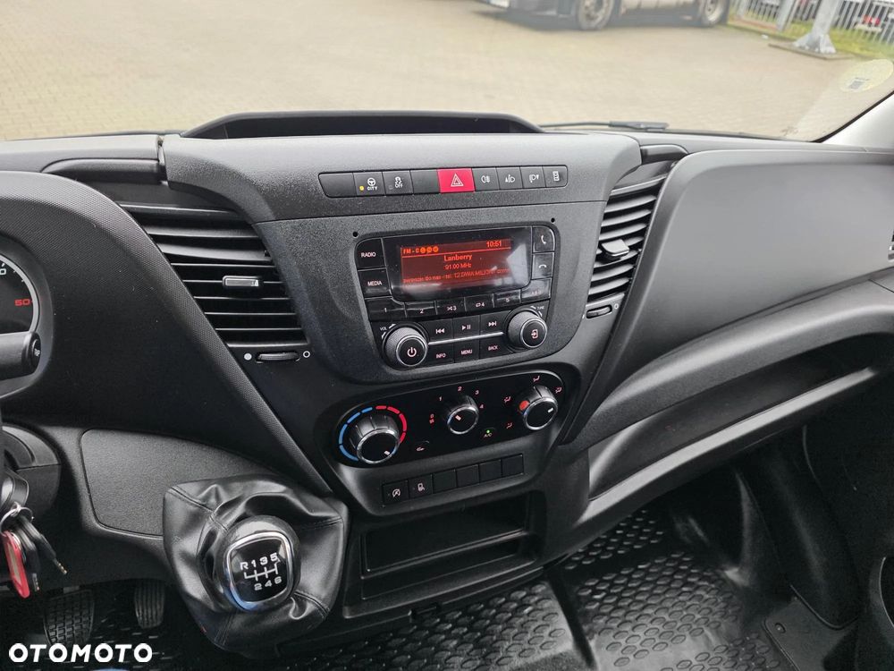 Iveco 35C14 Wywrotka Doka Brygadówka Wzmocniona Skrzynka Narzędziowa - 9