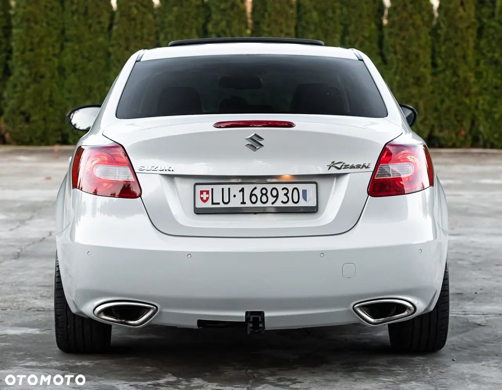 Suzuki Kizashi 2.4 4x4 CVT Sport - 11