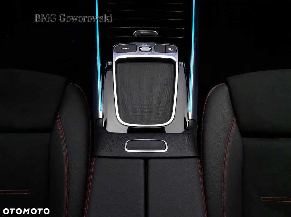 Mercedes-Benz GLA 200 AMG Line - 13