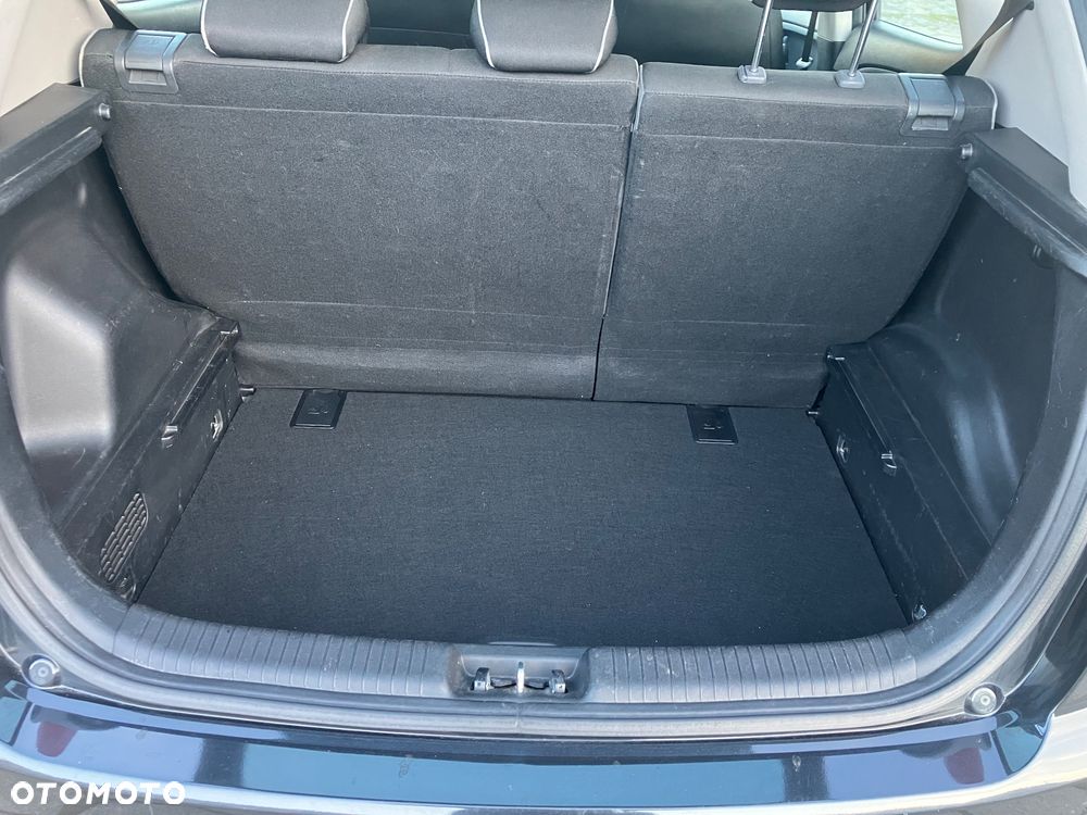 Kia Venga 1.4 CRDi 90 Edition 7 - 12