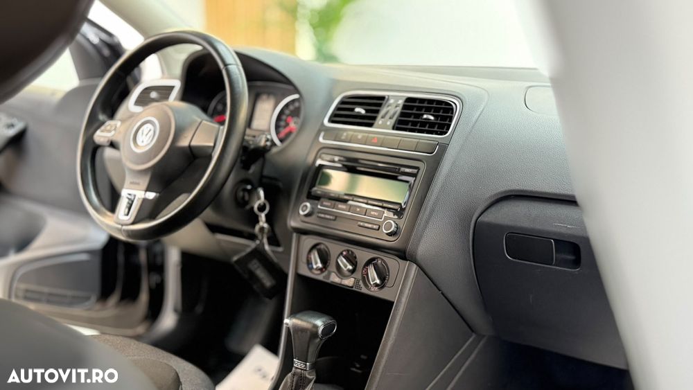 Volkswagen Polo - 7
