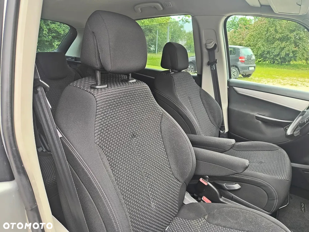 Citroën C4 Picasso 1.6 HDi FAP EGS6 Tendance - 28