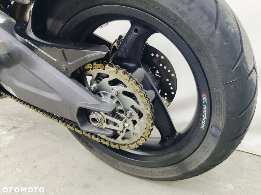 Ducati Monster - 24