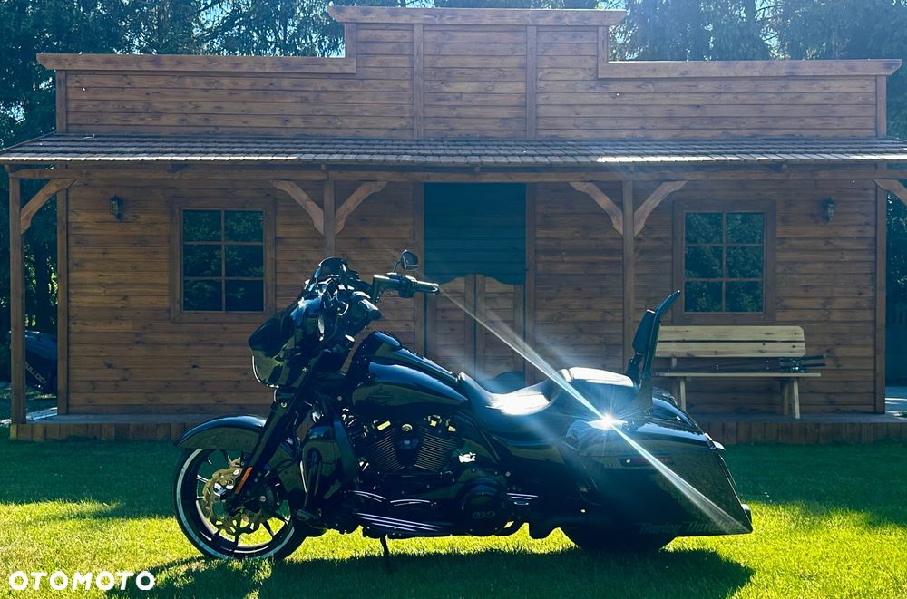 Harley-Davidson Touring Street Glide - 13