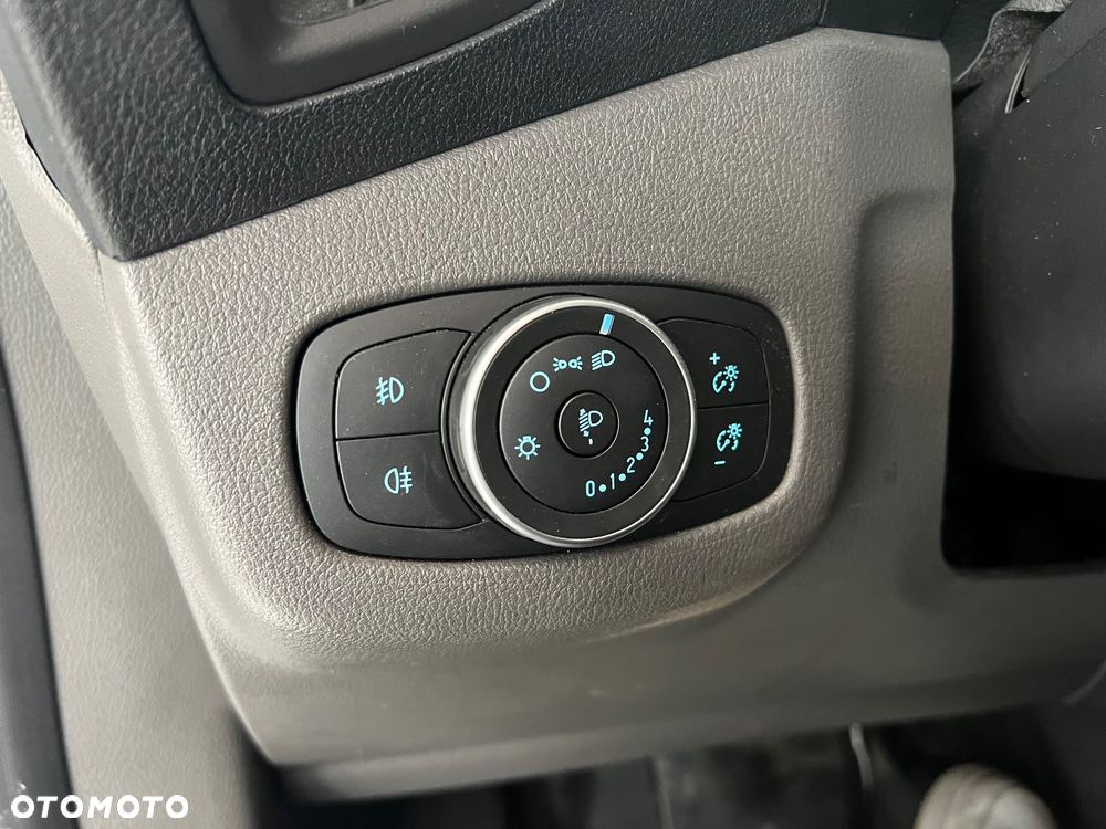 Ford Connect - 26