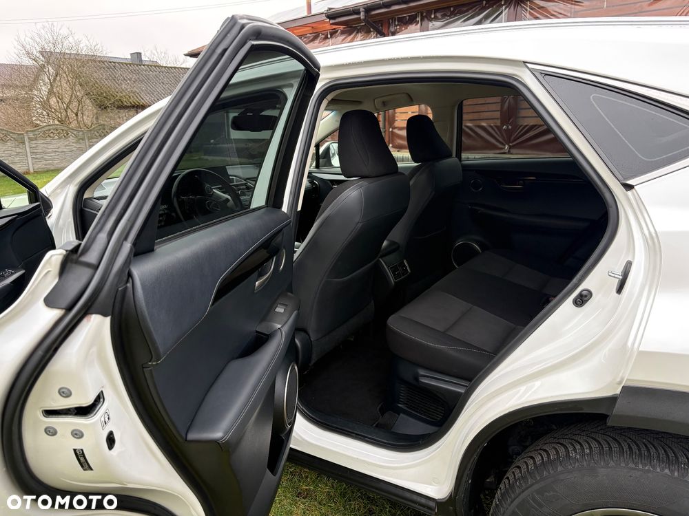 Lexus NX 200t Elite AWD - 17