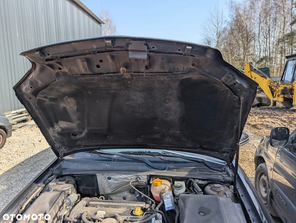 Opel Vectra C Caravan - auto na części - 9