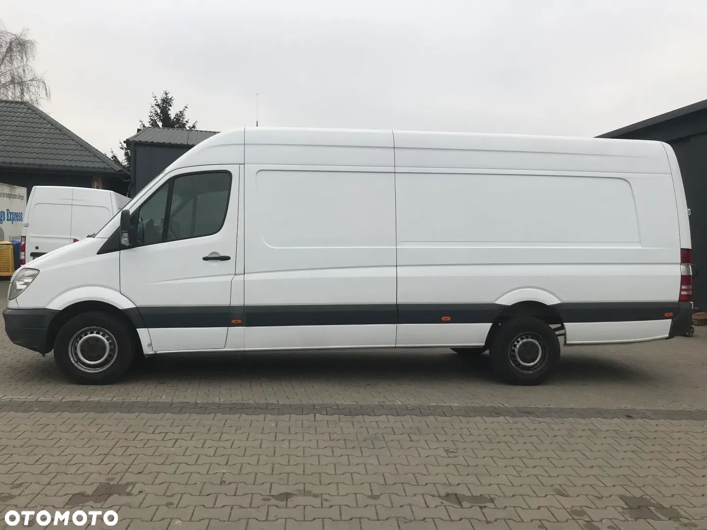 Mercedes-Benz Sprinter - 1