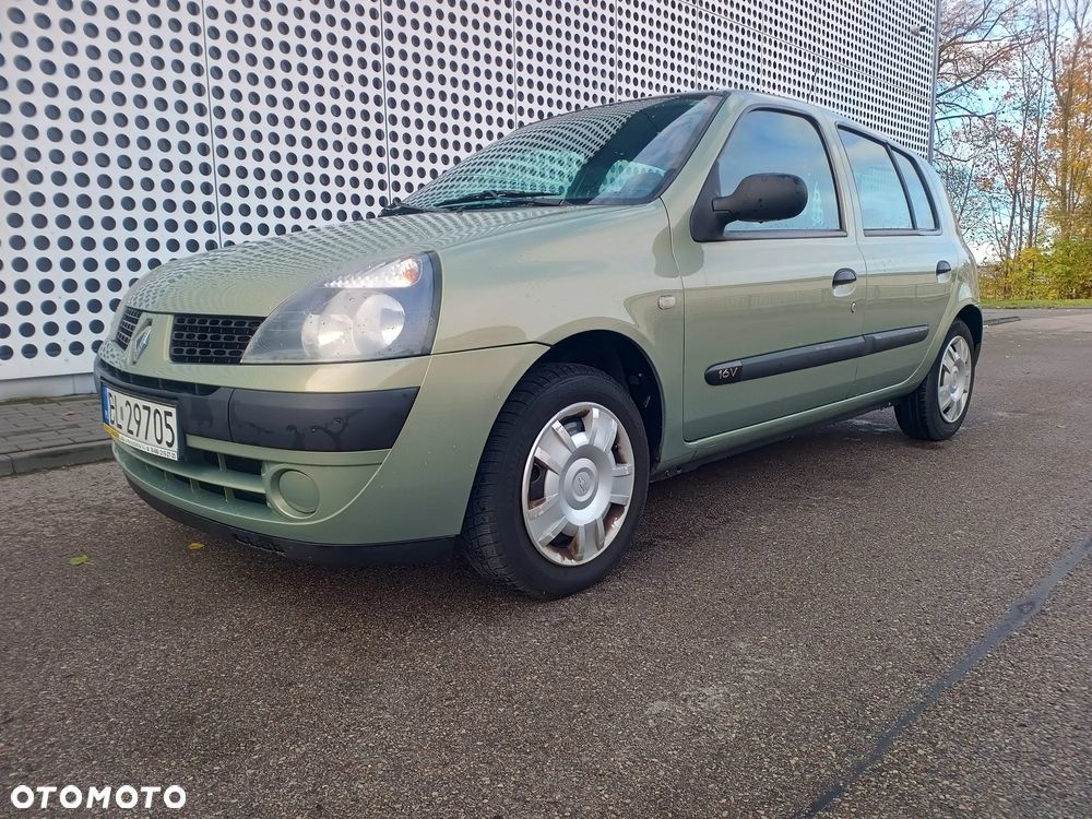 Renault Clio 1.2 16V Alize - 10