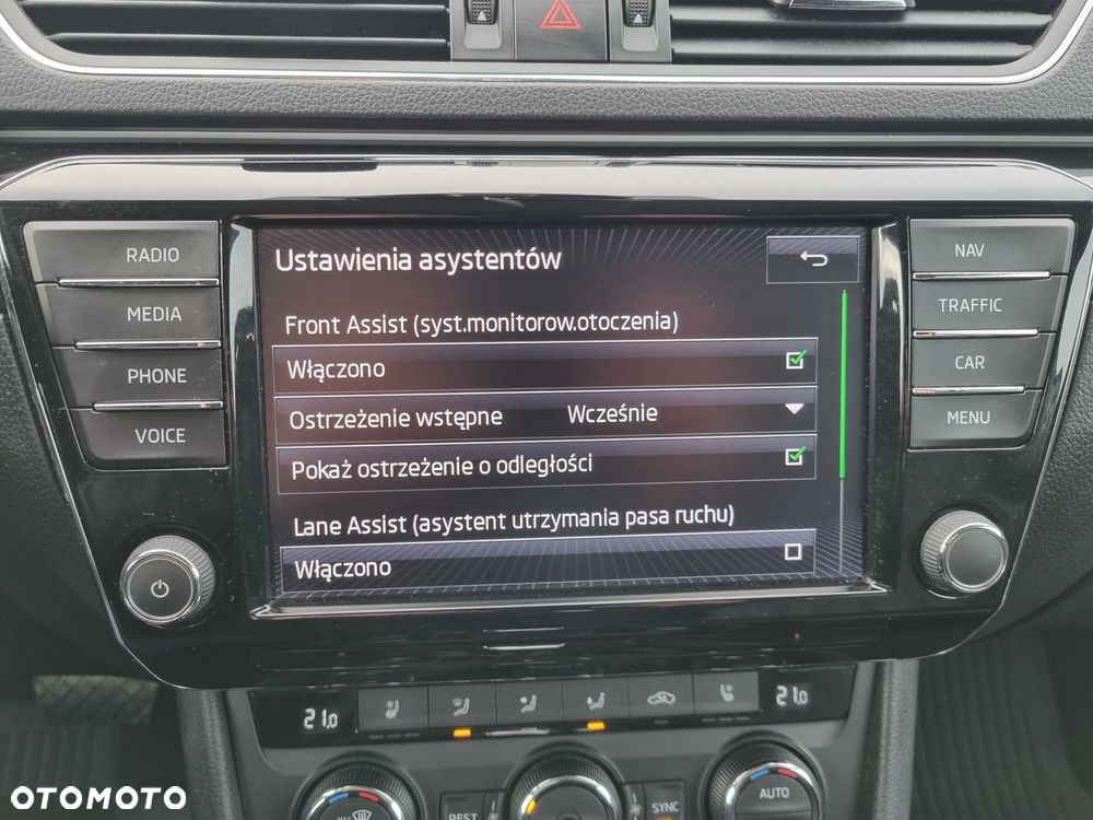 Skoda Superb 2.0 TSI L&K DSG - 23