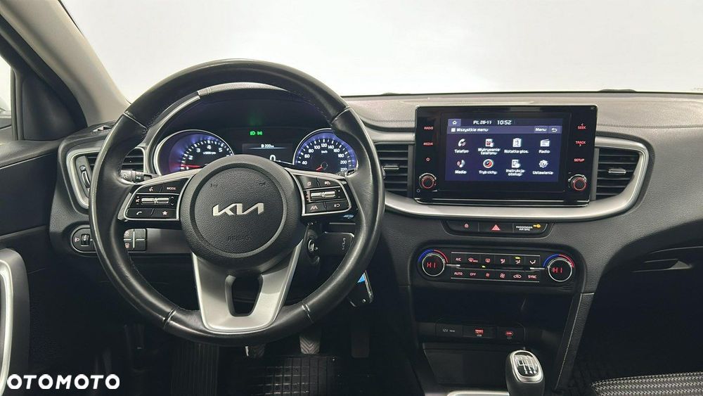 Kia Ceed - 9