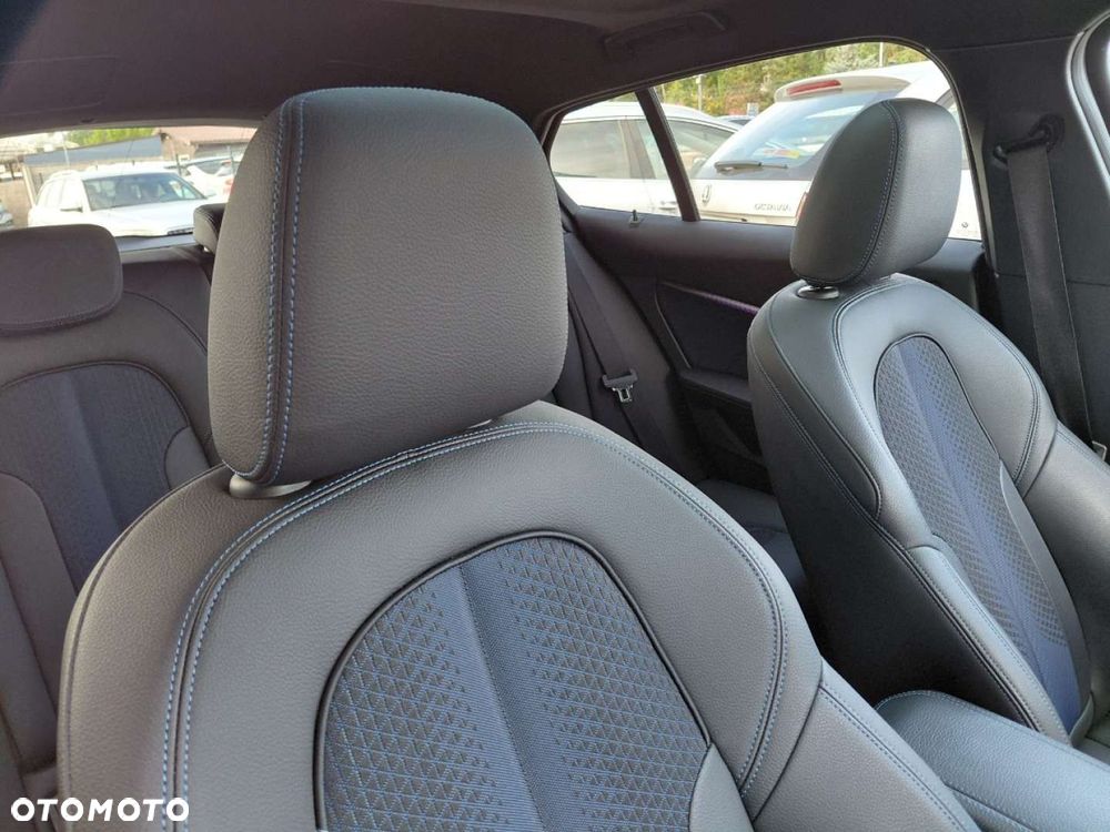BMW Seria 1 - 18