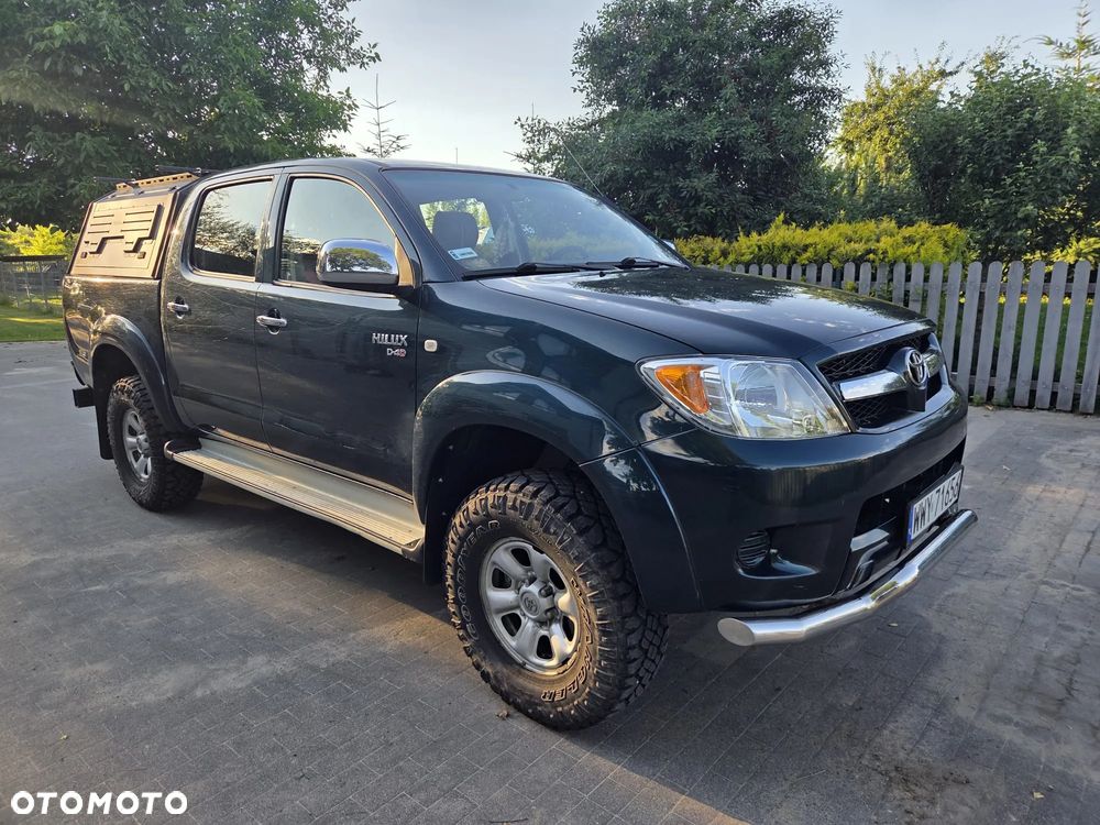 Toyota Hilux 2.5 D-4D DLX - 1