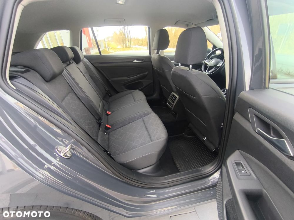 Volkswagen Golf 1.5 eTSI EVO Style DSG - 19