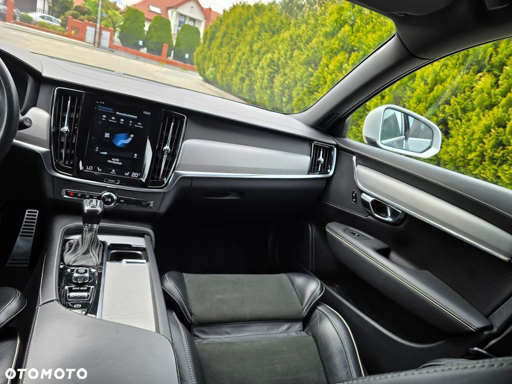 Volvo V90 D4 Geartronic R Design - 36