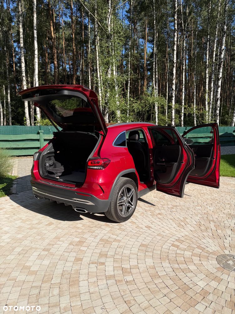 Mercedes-Benz GLA 250e AMG Line - 6