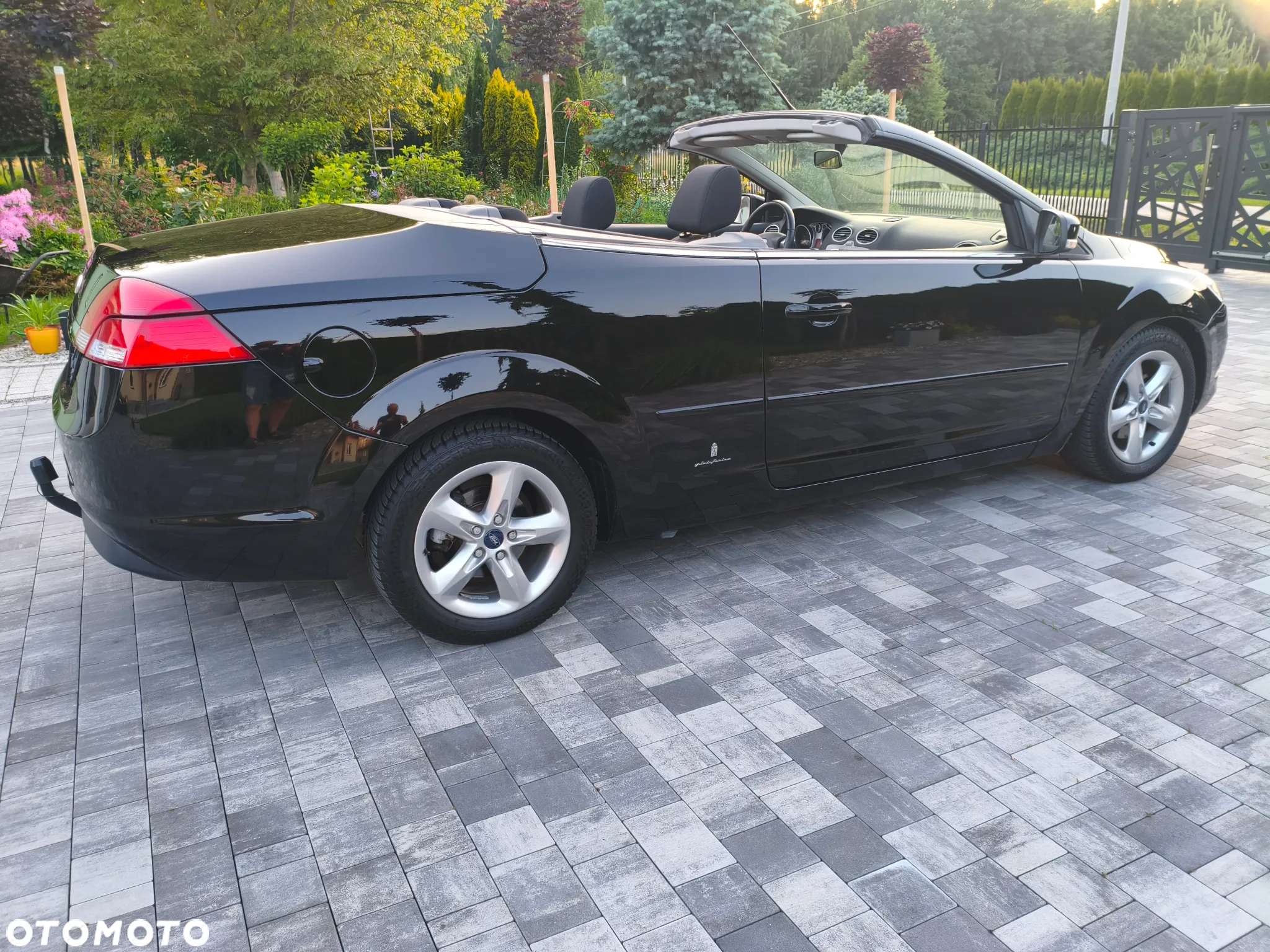 Ford Focus Coupe-Cabriolet 1.6 16V Trend - 6
