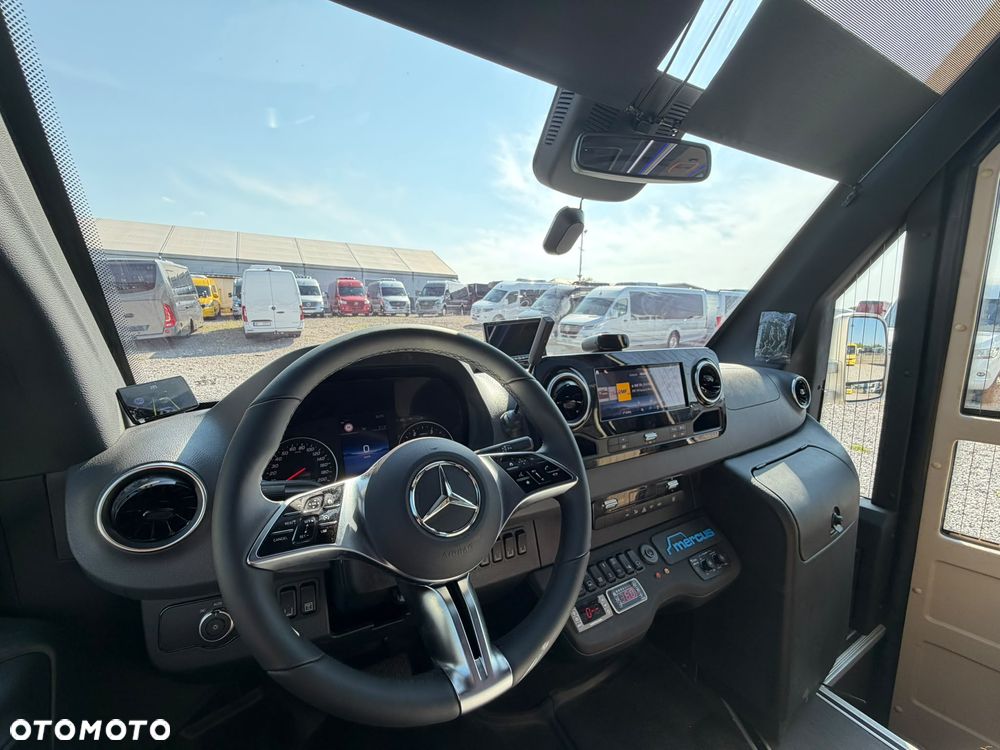 Mercedes-Benz Sprinter 519 - 14