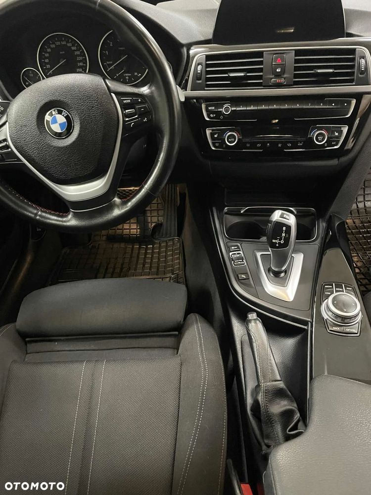 BMW Seria 3 320i Advantage sport - 7