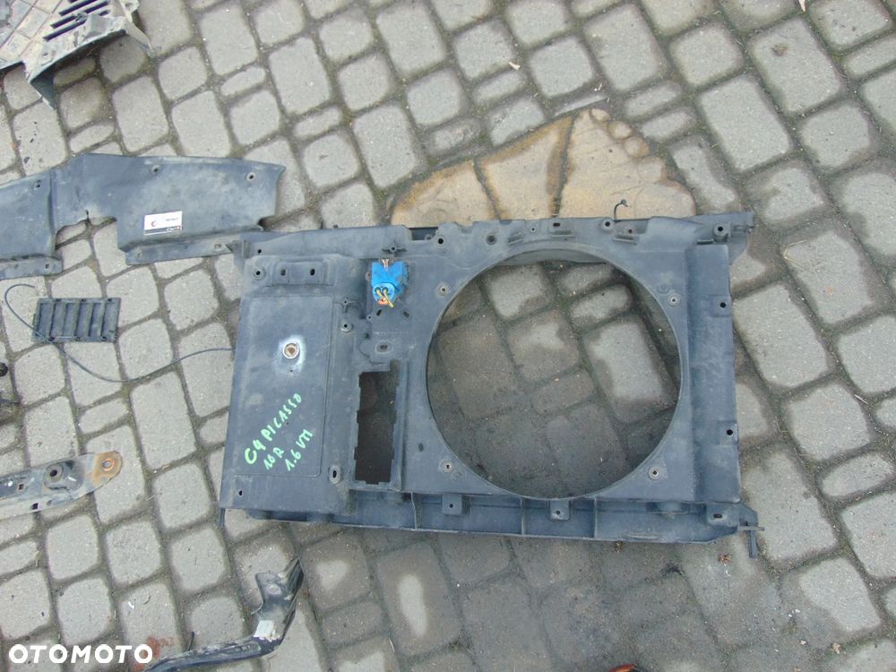 Obudowa chłodnicy citroen c4 picasso 1,6 vti