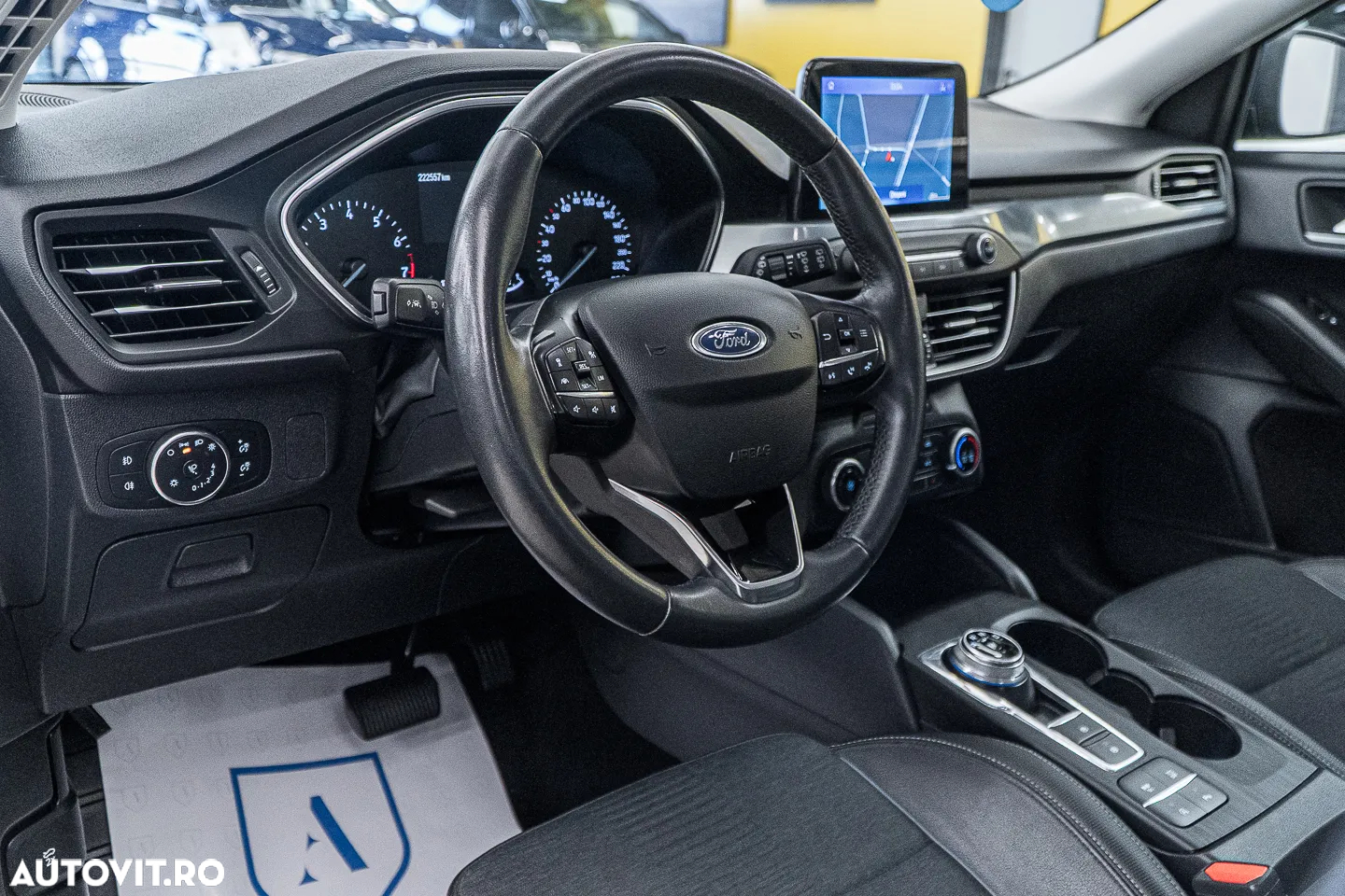 Ford Focus 1.5 EcoBoost Start-Stopp-System Aut. ACTIVE - 6