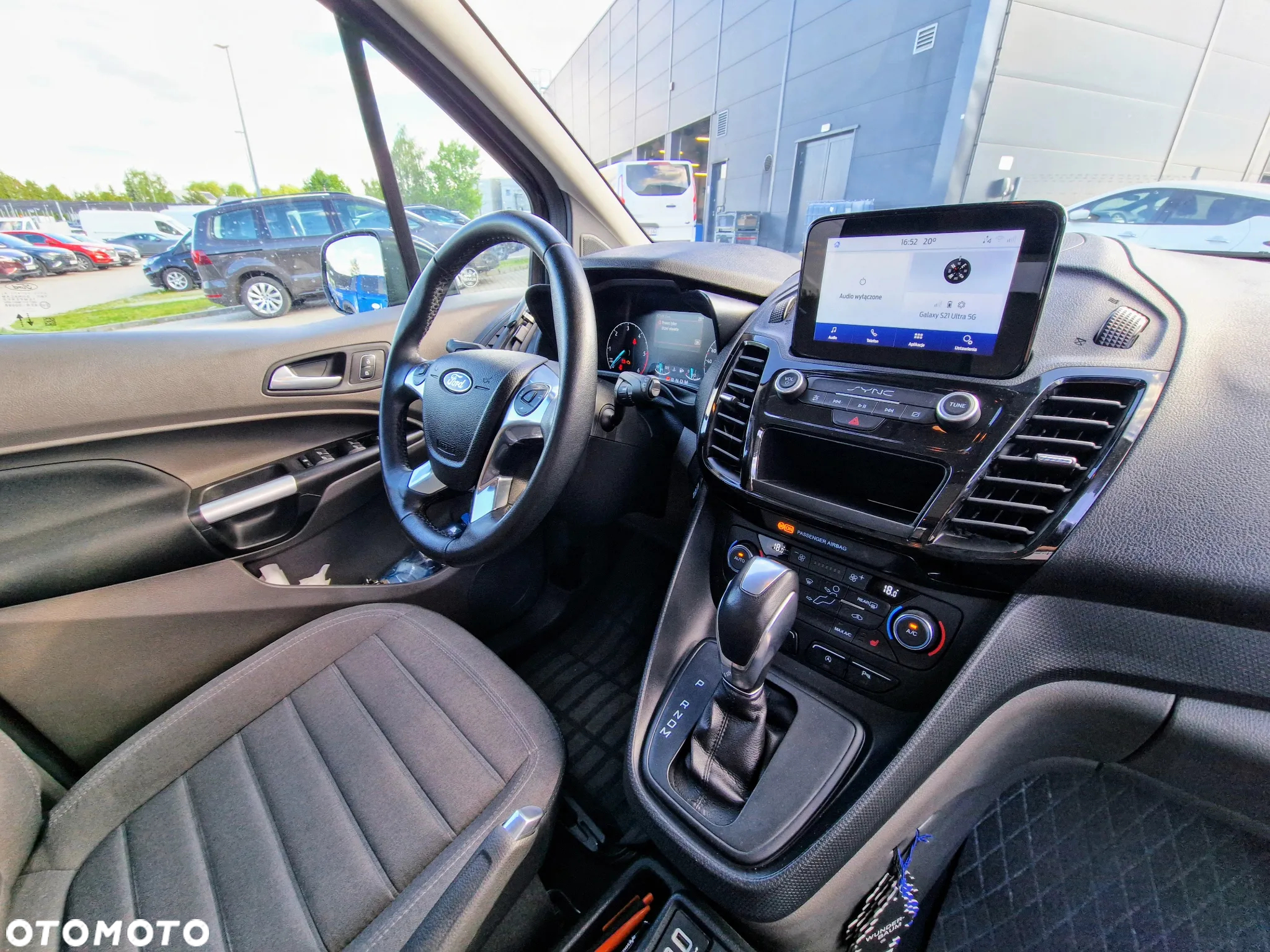 Ford Tourneo Connect Grand - 20