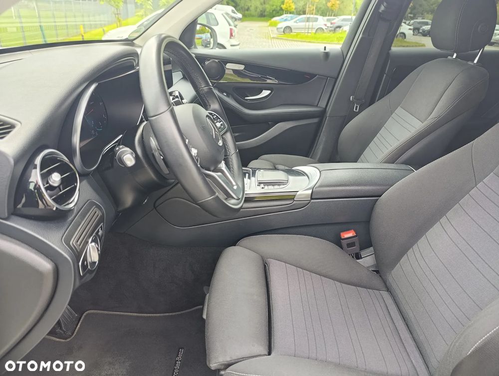 Mercedes-Benz GLC 220 d 4Matic 9G-TRONIC - 12