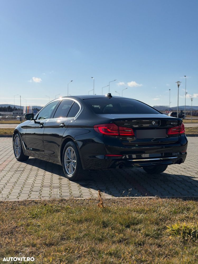 BMW Seria 5 530i xDrive AT - 7