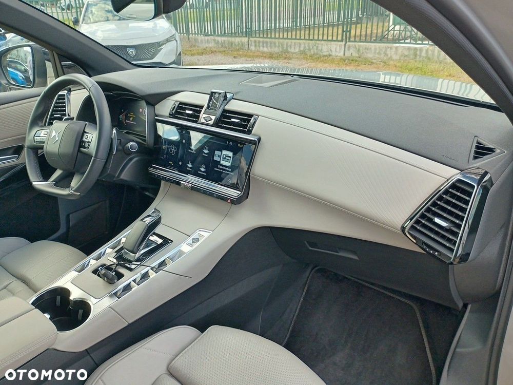 DS Automobiles DS 7 Crossback - 15