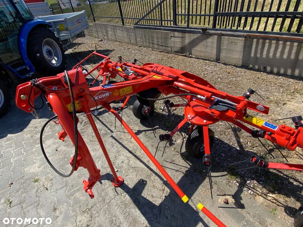 Kuhn GF-422 - 2