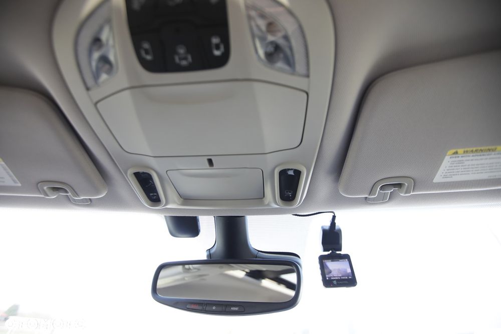 Chrysler Pacifica - 36