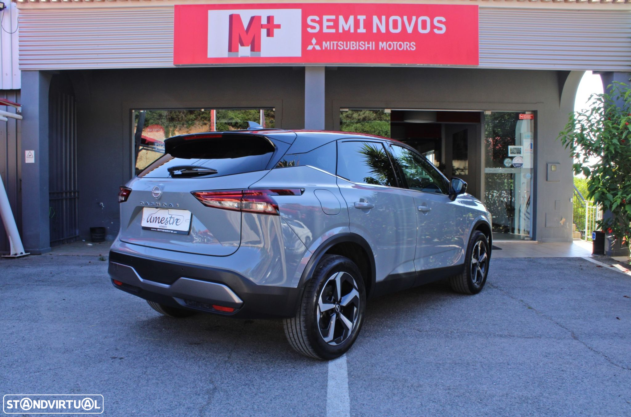Nissan Qashqai 1.3 DIG-T N-Connecta - 4