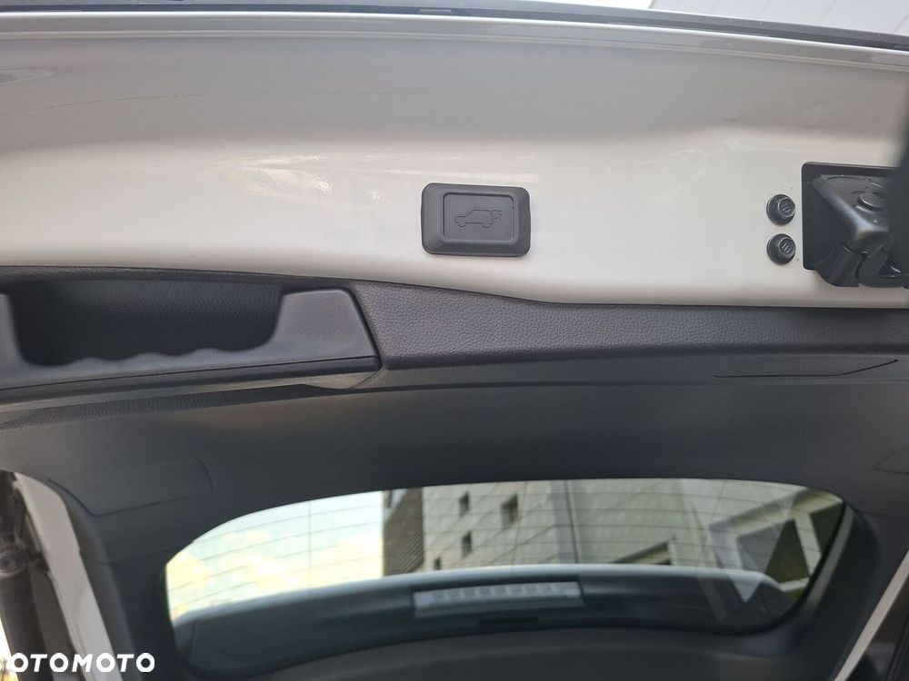 Toyota RAV4 - 23