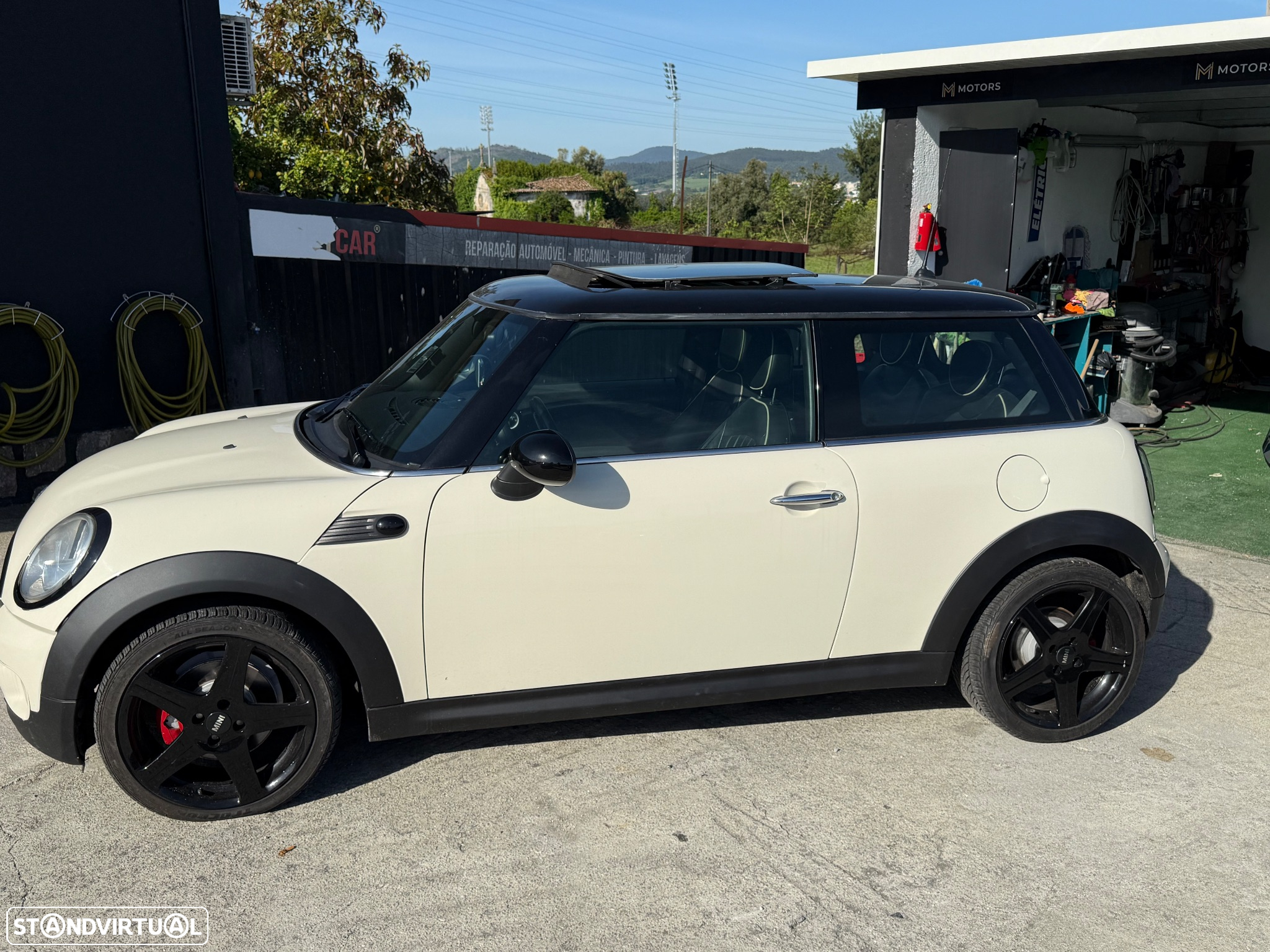 MINI 3 Portas Cooper D - 23
