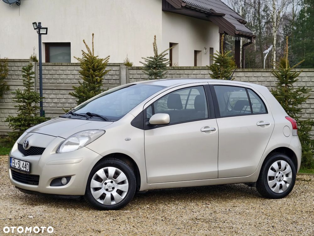 Toyota Yaris 1.33 Premium - 23