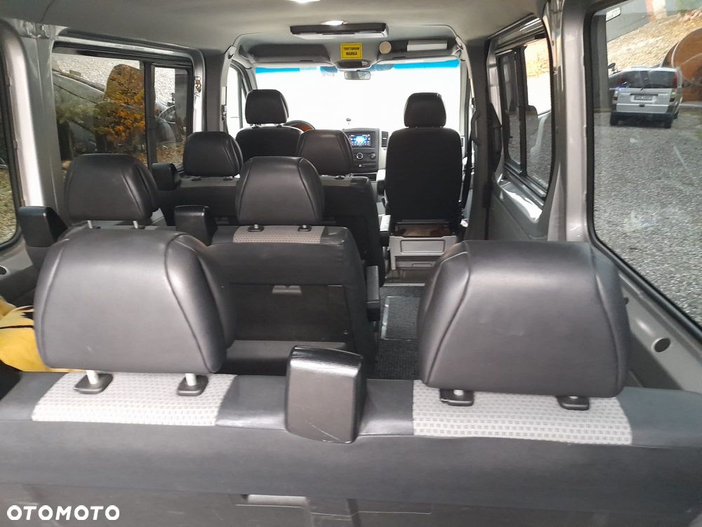 Mercedes-Benz Sprinter 906.233 - 13